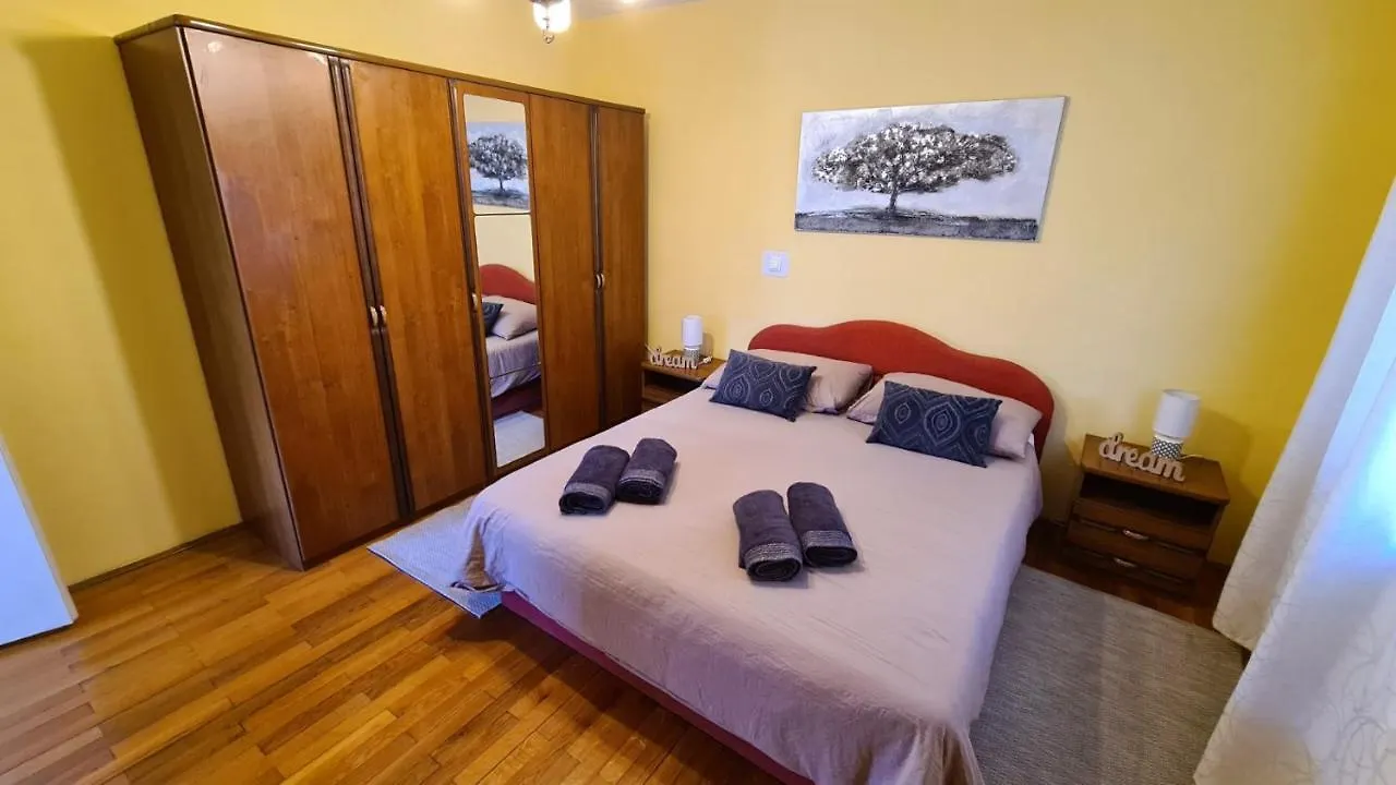 Apartment Gasparac - 30 Meters From The Beach Ika Croatia